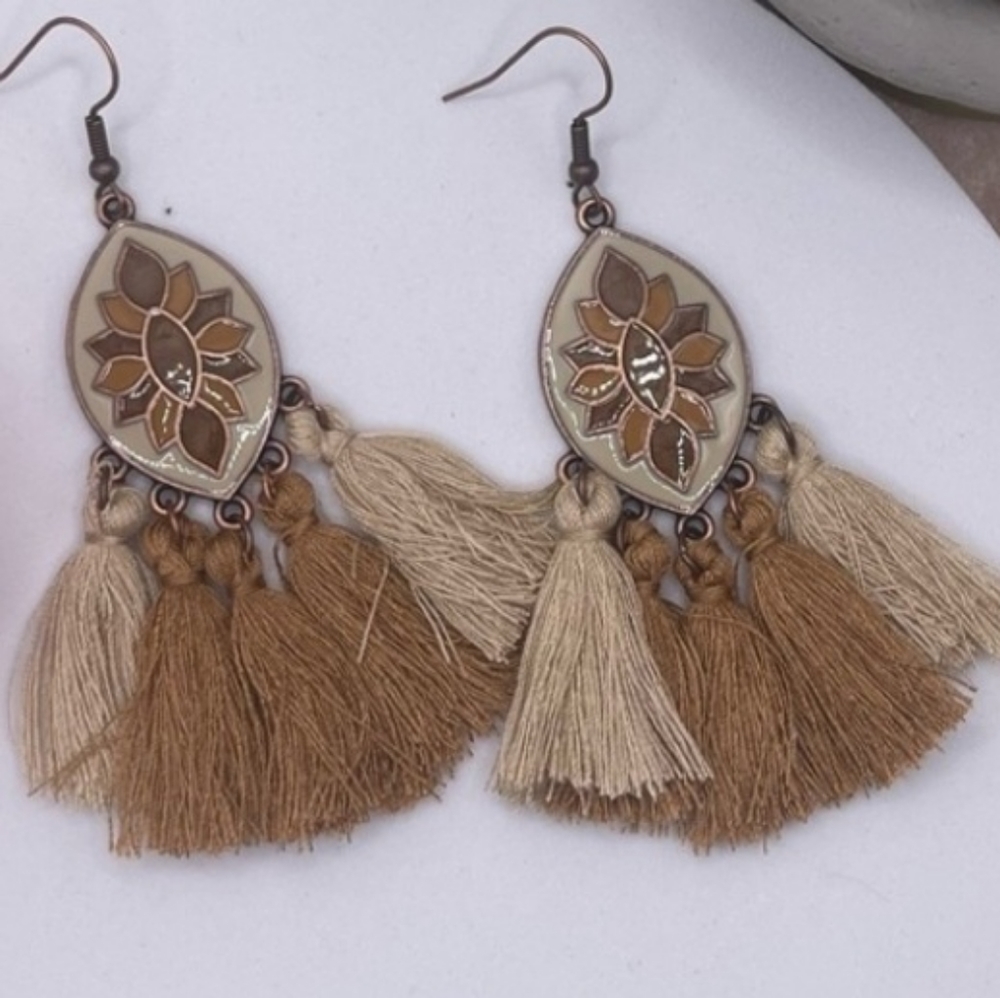 NEW!Bohemian Fringe Tassel Earrings